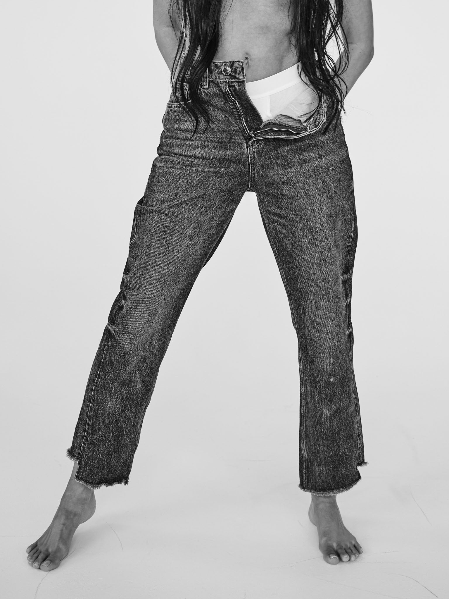 Modelshot / Dark Blue Denim / Detail